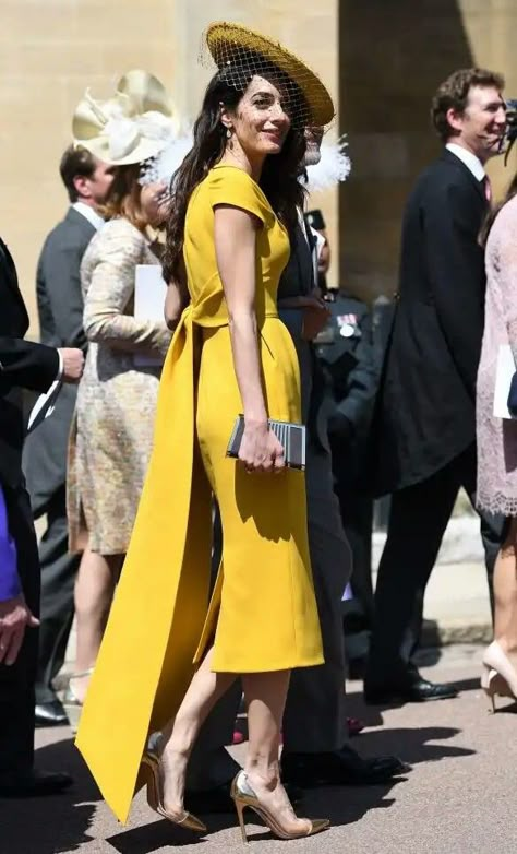 Amal. Clooney at Harry and Meghan’s Royal wedding Amal Clooney Royal Wedding, Royal Wedding Dress Guest, Royal Wedding Guests Outfits Classy, Dress Wedding Short, Groom Dresses For Wedding, Royal Wedding Guests, Royal Wedding Guests Outfits, Royal Wedding Outfits, Amal Clooney Style