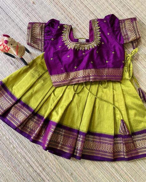 Baby Girl Dresses Indian, Traditional Dresses Indian, Traditional Baby Dresses, Langa Blouse, South Indian Wedding Saree, Dress For Baby Girl, Cotton Frocks, Dress For Baby, Hand Work Blouse