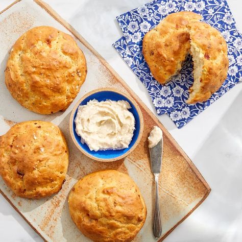 Recipe: Parmesan & Thyme Biscuits with Truffle Butter - Blue Apron Thyme Biscuits, Thyme Cookies, Savory Biscuits, Seasoned Butter, Vegetarian Nutrition, Savoury Biscuits, Truffle Butter, Biscuit Mix, Blue Apron