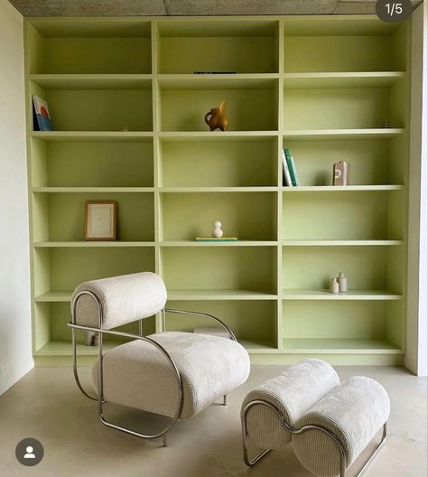 Shelves For Office, Sarah Ellison, Colorful Walls, Interiors Dream, Green Interiors, Chaise Design, Dream Spaces, Eclectic Home, Interior Inspo