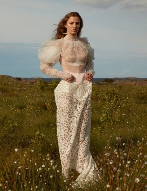 Witchy Wardrobe, Japan November, Camilla Akrans, High Fashion Editorial, Vogue Japan, Wedding Dresses Romantic, 인물 사진, Wedding Dresses Vintage, Contemporary Fashion