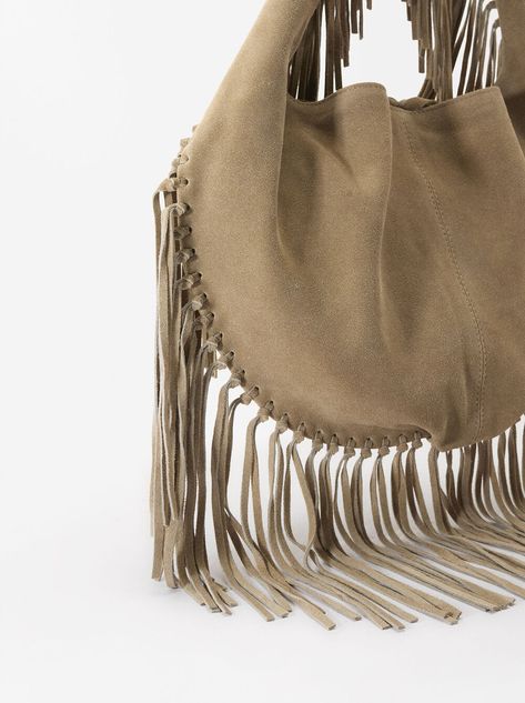 Leather Crossbody Bag With Fringes L Green | Parfois Parfois Bags, Laptop Travel Bag, Small Travel Bag, Multipurpose Bag, Rose Gold Watches, Straw Bags, Jewelry Essentials, Large Shoulder Bags, Anklet Bracelet