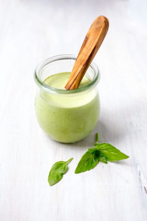 Basil Green Goddess Dressing Green Goddess Recipe, Stuffed Celery Sticks, Salad Dressings Recipes, Iceberg Salad, Marinade Sauces, Green Goddess Salad Dressing, Dressings Recipes, Food Dinner Ideas, Bean Hummus