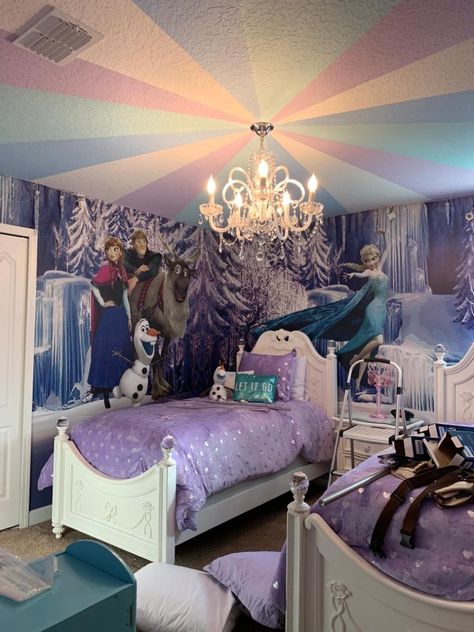 Frozen Room Ideas Bedrooms, Elsa Bedroom Ideas, Frozen Bedroom Ideas, Frozen Inspired Bedroom, Elsa Bedroom, Frozen Theme Room, Elsa Room, Frozen Themed Bedroom, Violet Bedroom