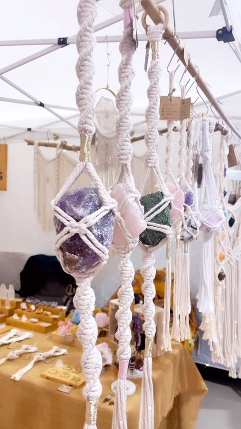 ☾ 𝗧𝗔𝗕𝗦 𝗔𝗥𝗧𝗦 𝗛𝗼𝗹𝗶𝘀𝘁𝗶𝗰 𝗠𝗮𝗰𝗿𝗮𝗺𝗲 𝗔𝗿𝘁 | Crystal hangers going on-line soon! Stay tuned! ✨🔜 #tabsarts #crystalhanger #macramecrystal #macrameaustralia #crystalmacrame… | Instagram Mobile Hanger, Diy Macrame Plant Hanger, Diy Macrame, Macrame Art, Macrame Diy, Macrame Plant, Macrame Plant Hanger, Plant Hanger, Stay Tuned