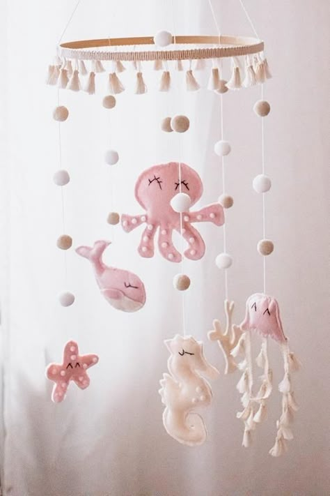 Animals Underwater, Ocean Themed Nursery, Baby Deco, Sea Nursery, Baby Nursery Inspiration, Mermaid Nursery, Mermaid Room, Baby Mobiles, Ocean Nursery