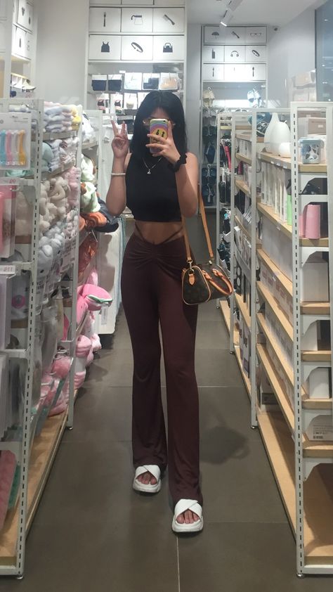 Nano Speedy Outfit, Nano Speedy, Summer 24, Designer Bags, Flare Pants, Capri Pants, Capri, Bags Designer, Mirror Selfie