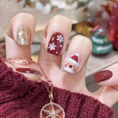 Christmas Snowflakes Nails, Christmas Nails Diy, Short Fake Nails, Nagel Tips, Cute Christmas Nails, Christmas Nails Acrylic, Nailed It, Xmas Nails, Stick On Nails