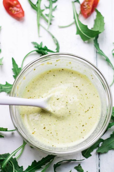 Creamy Pesto Vinaigrette Dressing, Pesto Ceaser Dressing, Healthy Creamy Dressing, Pesto Dressing Recipe, Pesto Dressing Salad, Creamy Salad Dressing Recipes, Vegan Pesto Salad, Creamy Pesto Salad Dressing, Pesto Ranch Dressing