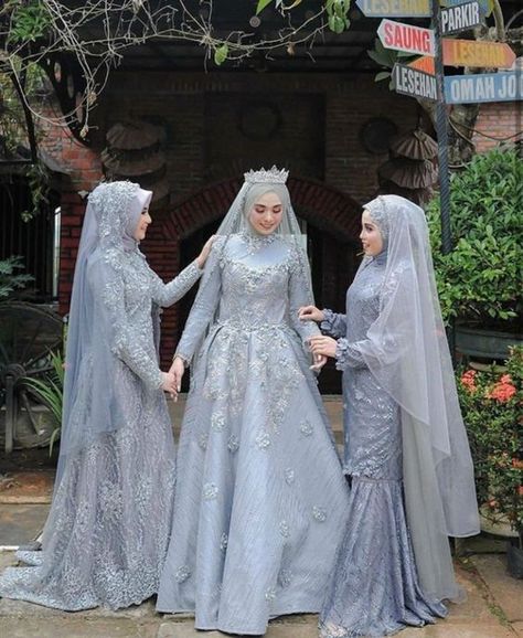 Muslim Wedding Hijab, Bridal Hijab Styles, Muslim Wedding Gown, Muslim Bridal, Muslimah Wedding Dress, Muslimah Wedding, Bridal Hijab, Hijab Wedding Dresses, Bride Dress Simple