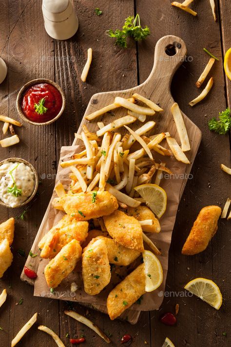 Crispy Fish and Chips by bhofack2. Crispy Fish and Chips with Tartar Sauce #AD #Chips, #Fish, #Crispy, #Sauce Crispy Fish, Food Photoshoot, Food Photography Inspiration, Pub Food, Food Photography Tips, Food Platters, Fish And Chips, Food Obsession, Cafe Food