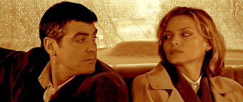 Michelle Pfeiffer & George Clooney in "One Fine Day". Sandra Bullock Movies, Michael Vartan, Lauren Ambrose, Rom Coms, Never Been Kissed, Constance Wu, Dominic Cooper, Keira Knightly, Elijah Wood