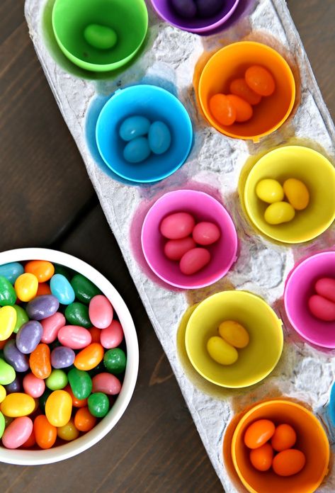 Jelly Bean Sort - A Fun Color Matching Toddler Game Color Matching Games Preschool, Fun Party Crafts, April Themes, Fun Easter Activities, Matching Games For Toddlers, Activities For Kids At Home, Learning Games For Toddlers, Fun Learning Games, Candy Games