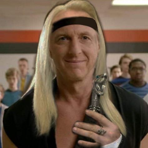 Funny Cobra Kai Photos, Cobra Kai Funny Pictures, Cobra Kai Memes Funny, Cobra Kai Funny, Cobra Kai Characters, Johnny Cobra Kai, Karate Kid Johnny Lawrence, Johnny Lawrence Cobra Kai, Water Board