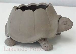 clay sculpture ideas for beginners - Google Search | clay ... Turtle Planter, Clay Pinch Pots, Ceramic Pinch Pots, Ceramic Turtle, Pottery Projects, Ideas For Teachers, Beginner Pottery, Pottery Animals, Pinch Pot