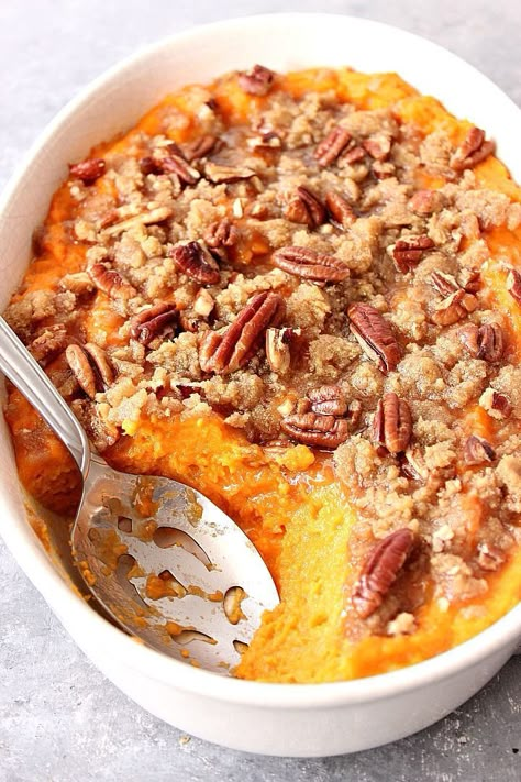 The Best Easy Sweet Potato Casserole Recipe - classic Thanksgiving holiday side dish made easy! www.crunchycreamysweet.com Unique Thanksgiving Recipes, Easy Sweet Potato Casserole, Southern Thanksgiving Recipes, Thanksgiving Diner, Traditional Thanksgiving Recipes, Sweet Potato Casserole Easy, Easy Sweet Potato, Thanksgiving Food Sides, Thanksgiving Appetizer Recipes