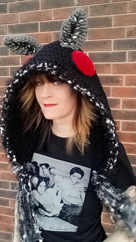 Crochet Halloween Hoods, Moth Man Crochet, Cosplay Crochet Patterns, Mothman Crochet, Crochet Mothman, Nerdy Crochet Patterns, Goth Crochet Patterns Free, Goth Hat, Crochet Halloween Costume