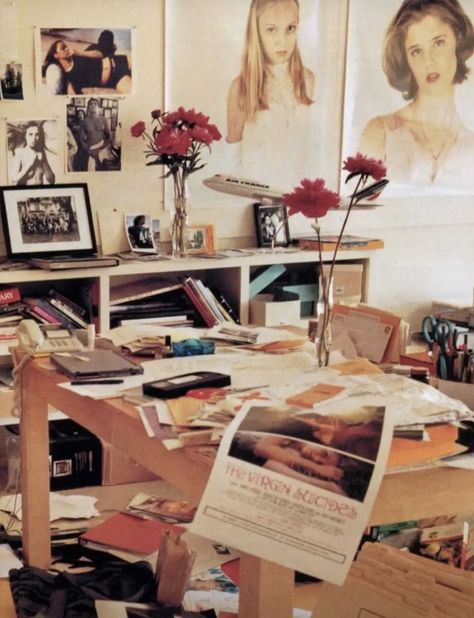 Sofia Coppola Office, Sophia Coppola Aesthetic, Tart Movie, Coppola Aesthetic, Sofia Coppola Aesthetic, Sofia Coppola Style, Sofia Coppola Movies, Sophia Coppola, Aesthetic Film