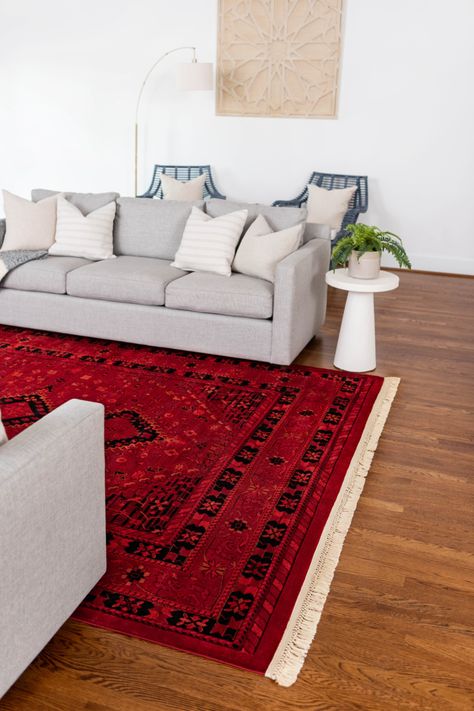 4x6 Rug In Living Room, Red Rug Decor, Red Carpet Home Decor, Bedroom With Red Carpet, Bedroom With Red Rug, Red Rug Living Room Decor, Maroon Carpet, Red Rug Living Room, Trendy Rugs