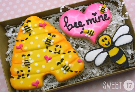 Piped Cookies, Flood Cookies, Valentines Cookie, Valentine Cookies Decorated, Valentines Day Sugar Cookies, Bee Mine Valentine, Cookies Box, Valentines Cookies, Valentine Sugar Cookies