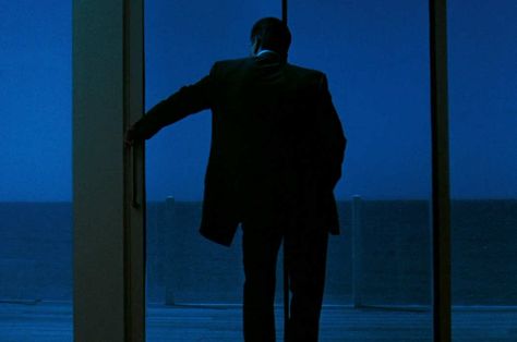 With Heat, a major American auteur was clearly swinging for the fences. Attention had to be paid. Heat Michael Mann, Thief Michael Mann, Michael Mann Cinematography, Michael Townley, Michael Aesthetic, Heat Movie, Heat 1995, The Godfather Part Ii, Film Shots