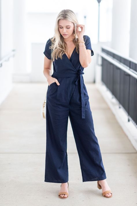 Navy jumpsuit Navy Jumpsuit Outfit, Jumpsuit Ideas, Jumpsuit Outfit Wedding, How To Wear A Jumpsuit, Outfits Jumpsuit, Trendy Romper, Navy Jumpsuit, Trendy Jumpsuit, Professional Outfits Women