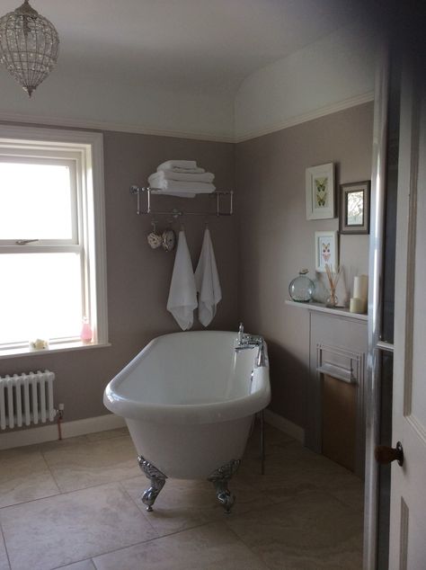 Roll top bath in modern bathroom with walls painted in Elephants Breath by Farrow & Ball Farrow And Ball Elephants Breath Bathroom, Bathroom With Picture Rail, Picture Rail Bathroom, Picture Rail In Bathroom, Bathroom Colours, Curved Ceiling, Small Attic Bathroom, Grey Painted Walls, Well House