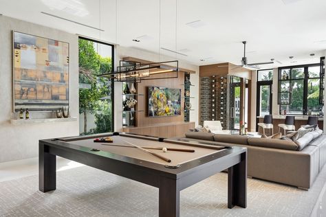 Mindful Minimalism - P&H Interiors Contemporary Family Room, Pool Table Room, Sala Grande, Street Marketing, Billiard Room, Rec Room, Entertainment Room, Wine Room, Pool Table