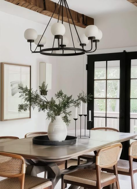 38 Stunning Organic Modern Dining Room Ideas to Elevate Your Home - Styling Her Life Organic Modern Coastal Home, Modern Organic Dining Room, Organic Dining Room, Modern Farmhouse Living Room Ideas, Organic Modern Dining Room, Modern Coastal Farmhouse, Organic Modern Living Room, Modern Living Room Ideas, Modern Coastal Home