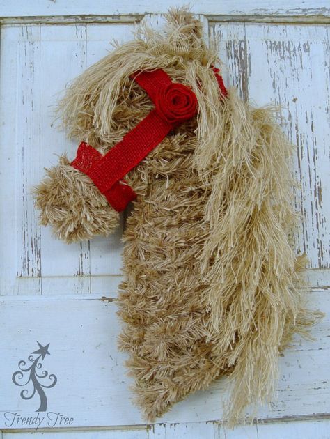 Horse Head Wreath Tutorial, Animal Wreaths, Burlap Crafts Diy, Horse Wreath, Western Wreaths, Horse Head Wreath, Horse Wreaths, Burlap Projects, Diy Burlap