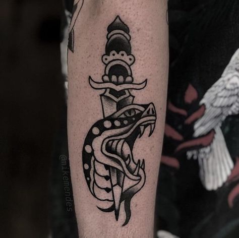 Snake Knife Tattoo Traditional, Snake With Knife Tattoo, Snake Tattoo Old School Black, Knife Snake Tattoo, Knife And Snake Tattoo, Traditional Knife Tattoo, Snake Dagger Tattoo, Snake Knife, American Style Tattoo