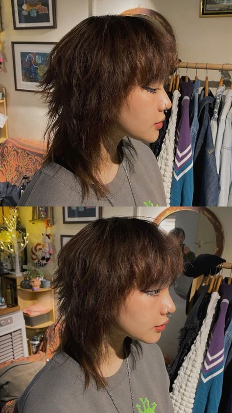 Alternative Haircuts Straight Hair, Long Mullet Hairstyle Women Thick Hair, Straight Shaggy Mullet, Alt Haircuts Medium, Soft Mullet Straight Hair, Style A Mullet, Mullet Hairstyle Straight Hair, Shag Hairstyles Straight Hair, L Haircut