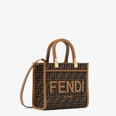 Fendi Sunshine Small Fendi Sunshine, Fendi Tote Bag, Fendi Logo Design, Fendi Store, Fendi Tote, Fendi Shoulder Bag, Dream Bags, Fendi Logo, Linear Design