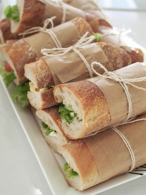 Easy Grad Party Food, Sandwich Display Ideas For Party, Food For Graduation Party, Graduation Open House Food, Easy Graduation Party Food, Baguette Sandwiches, Grad Party Food, Pool Party Food, Graduation Party Foods