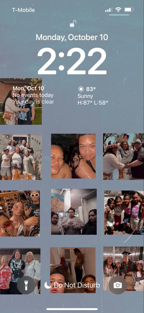 Friend Widget Ideas, How To Make A Lock Screen Collage, Collage Ideas Picture Layout Wallpaper, Ios 16 Home Screen Ideas With Friends, Lock Screen Wallpaper Friends, Photo Collage Iphone Wallpaper, Lock Screen Photo Collage, Wallpaper Ideas Friends, Photo Collage Lockscreen Ideas