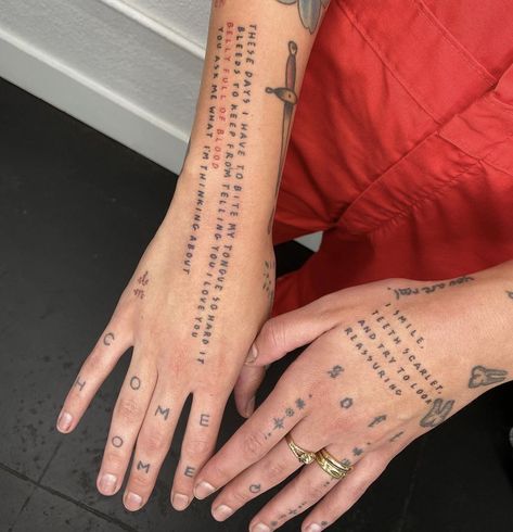 Text Sleeve Tattoo, Text Art Tattoo, Hand Tattoos Script, Human Tattoo Words, Text Tattoo Hand, Hand Text Tattoo, Long Text Tattoo, Paragraph Tattoo, Text Tattoo Arm