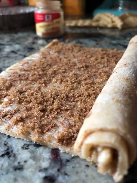 An easy, quick Pillsbury pie crust dessert! Such a great idea for a quick pumpkin treat using pre made, store bought refrigerated pie dough! A fun bite sized treat for a fall party or a crowd! What Can I Use Pie Crust For, Store Bought Pie Crust Ideas, What To Make With Store Bought Pie Crust, Cookies With Pie Crust, Pillsbury Pie Dough Recipes, Refrigerated Pie Crust Ideas, Recipes Using Refrigerated Pie Crust, Pre Made Pie Crust Uses, Things To Make With Pie Dough