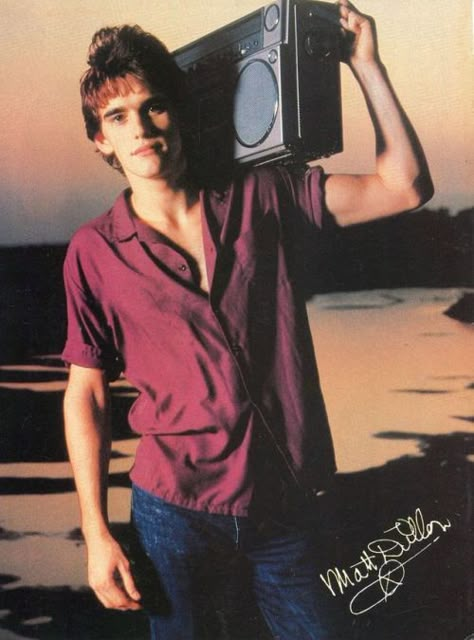 Matt Dillon photo by Annie Leibovitz 1983 Matt Dillon 80s, Matt Dillon The Outsiders, Bob Hughes, Young Matt Dillon, 80s Actors, Dallas Winston, 90s Actors, 80s Men, Matt Dillon