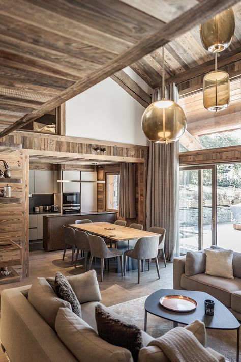 Modern Cabin Interior, Ski House Decor, Chalet Interior Design, Mountain Interiors, Modern Chalet, Chalet Interior, Chalet Design, Modern Houses Interior, Modern Cabin