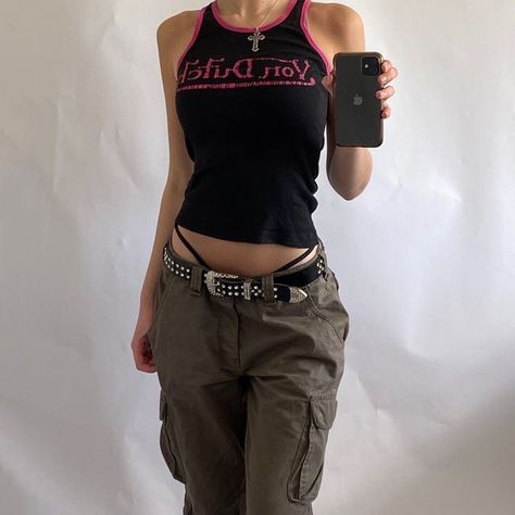 Bedazzled Belt, Belt Outfit, Von Dutch, 2000s Fashion Outfits, Fashion Fits, 2000s Fashion, Dream Clothes, Sleeveless Tank Top, Fashion Killa