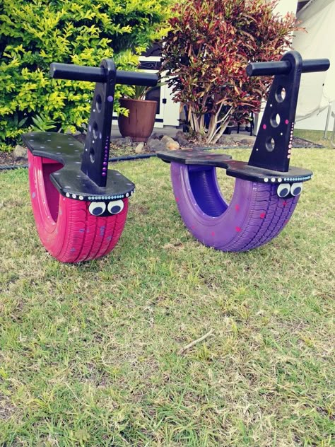 Old Tyres, Diy Kids Playground, Kids Backyard Playground, Backyard Kids Play Area, Diy Patio Decor, Diy Playground, Apartment Patio Decor, Patio Decorating Ideas On A Budget, Backyard Playground