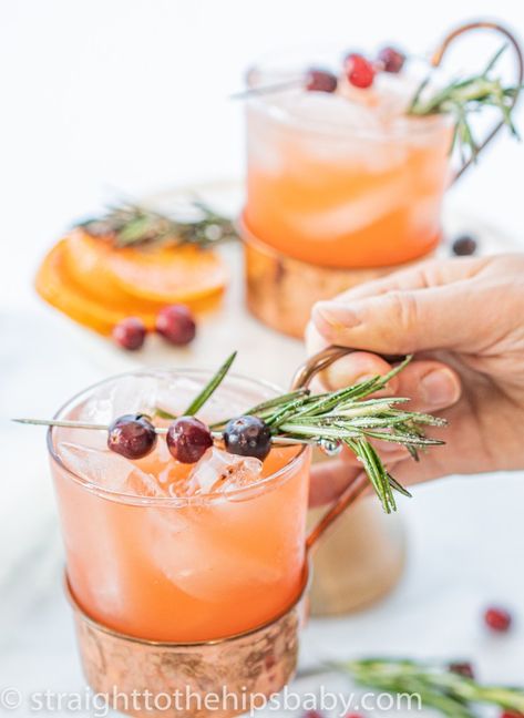 Frosted Rosemary, Gin Punch Recipe, Holiday Party Punch, Gin Punch, Party Punch Alcohol, Cranberry Simple Syrup, Batch Cocktail Recipe, Christmas Gin, Rosemary Simple Syrup