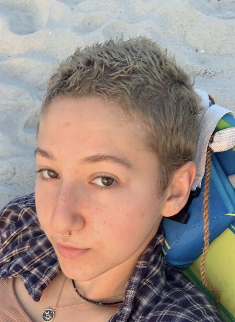 Buzz cut 3/8 inche dyed blond grown out with brown roots #pixiecut #pixie #frostedtips #buzzcut #women Grown Out Bleached Hair, Grown Out Buzzcut, Buzzcut Women, Frosted Tips, Honey Hair, Shaved Head, Bleached Hair, Buzz Cut, Grow Out