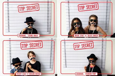 Party Photo Booth Ideas, Spy Kids Party, Geheimagenten Party, Spy Birthday Party, Spy Agent, Secret Agent Party, Birthday Party Photo Booth, Spy Birthday Parties, Detective Party