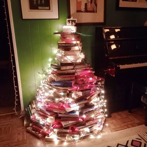 How To Make a Book Christmas Tree | How To Make a Book Christmas Tree Christmas Tree Books Diy, Diy Book Christmas Tree, How To Make A Book Christmas Tree, Book Stack Christmas Tree, Book Folding Christmas Tree Tutorial, Book Tree Diy, Diy Book Tree, Christmas Tree Book Theme, Christmas Tree From Books