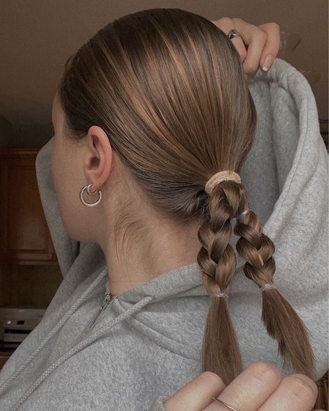 Slick Back Braided Ponytail Short Hair, Ponytail Braid For Short Hair, Short Ponytail Braid, Short Hair Track Hairstyles, Braided Ponytail Short Hair, High Pony Short Hair, Slick Back Ponytail Short Hair, Short Hair Styles For Sports, Short Athletic Hairstyles