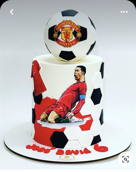 Cristiano Ronaldo Cupcakes, Ronaldo Soccer Cake, Christiano Ronaldo Cake, Cr7 Cake Birthday, Ronaldo Cake Birthdays, Ronaldo Birthday Party Ideas, Cristiano Ronaldo Cake Ideas, Ronaldo Theme Cake, Cristiano Ronaldo Birthday Cake