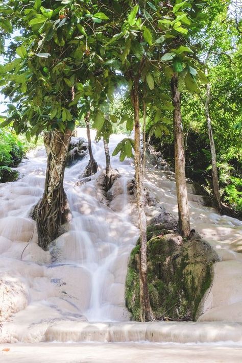 Thailand Waterfall, Chiang Mai Travel, Travel Honeymoon, Thailand Itinerary, Iceland Photos, Thailand Adventure, Honeymoon Resorts, Places In The World, Koh Tao