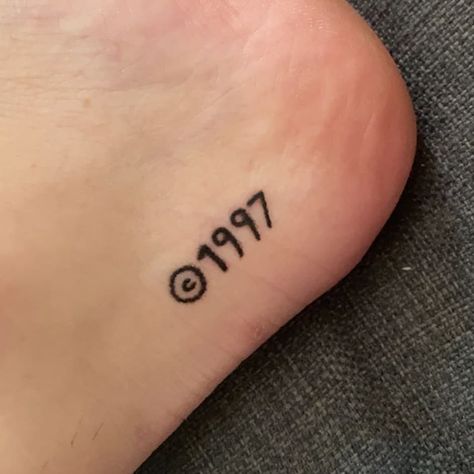 Poke Tattoo Ideas, Stick And Poke Tattoo Ideas, Poked Tattoo, Wörter Tattoos, Stick Tattoo, Stick Poke Tattoo, Stick And Poke Tattoo, Tato Minimal, Stick N Poke