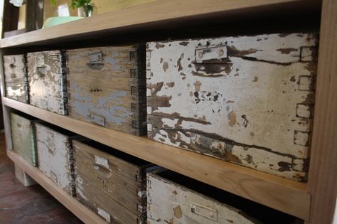 One of the most fabulous ideas I've seen yet! Beehive boxes used as drawers/storage bins! Bee Hives Boxes, Sideboard Upcycle, Bee Drawing, Homemade Furniture, Bee Boxes, Box Kitchen, Dining Room Makeover, Recycle Box, Antique Cabinets